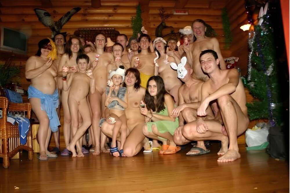 Sauna meet new year gallery - Living in harmony with nature as the primary goal of the naturist lifestyle