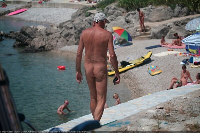 Nudist Shore Walking pics - Nudism and naturism value harmony and balance