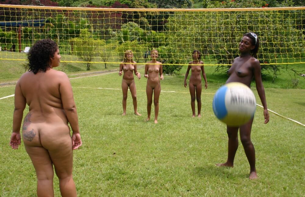 Brazilian Outdoor Sports photos - Simplicity is the key to nudism