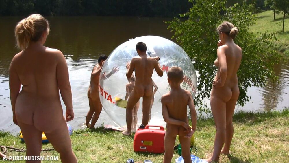 Aqua Nude Relaxation Full HD - Nudism helps to overcome shyness and insecurities