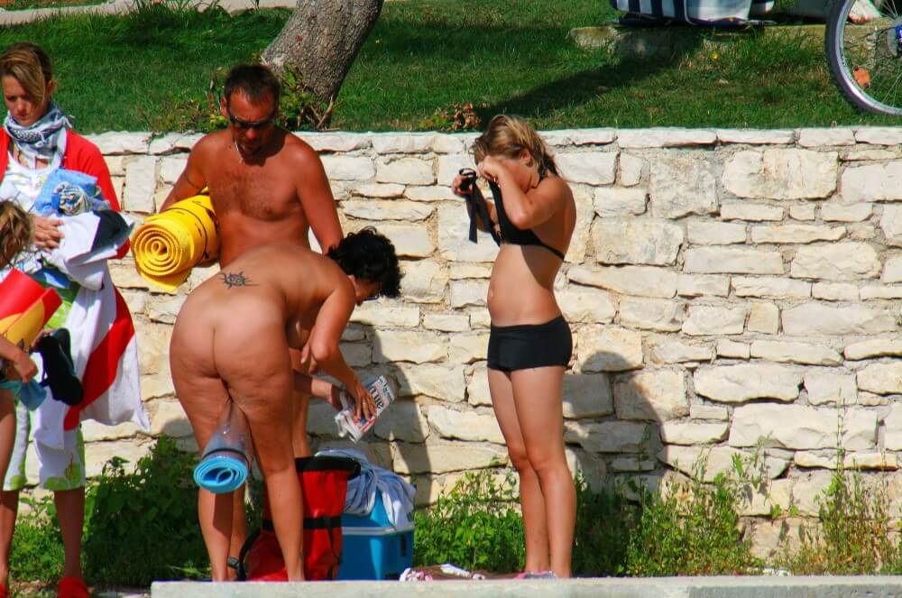 Ula FKK Sisters Day photo gallery - The community of naturist movement supporters