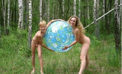 Crimea Family Sand Profile photo gallery - Nudism strengthens friendships and mutual respect among people