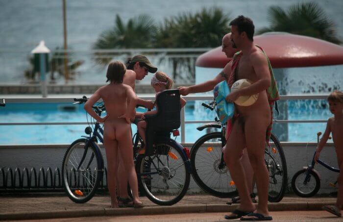 Freedom on two wheels: how cycling and hiking enrich the lives of nudists - Physical freedom is important to many nudists