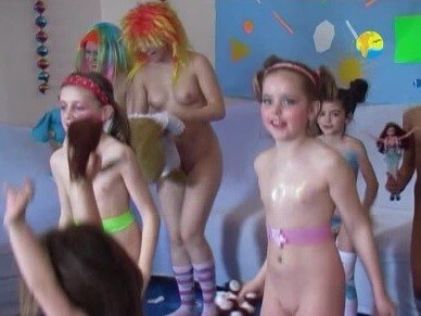Naturism Freedom: Disco - Living in harmony with nature as the primary goal of the naturist lifestyle