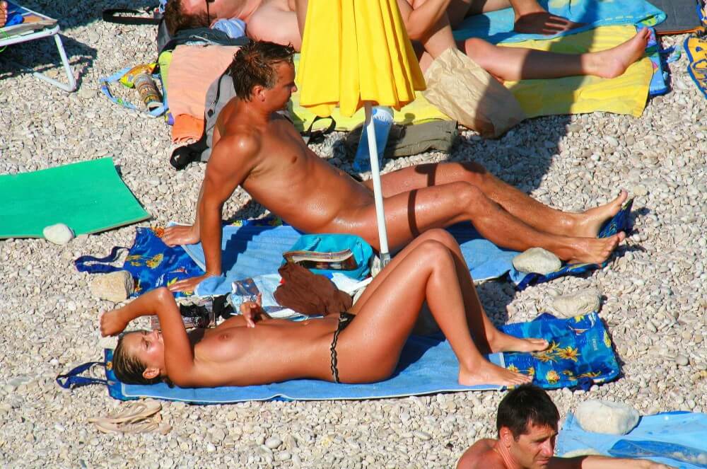 Ula FKK Bikini Couples Day pics - Naturism as a Way of Life