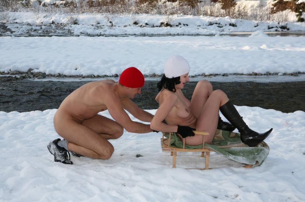 Naturist Girl Snow Day Couples Sled pics - Naturists believe in themselves and their potential