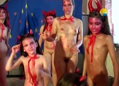 Naturist Freedom: Bu Bu Bu - Taking Off Ones Clothes