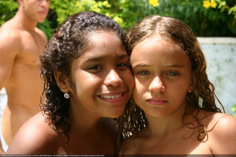 Tropical Naturism gallery - Most nudists are motivated solely by a sense of comfort