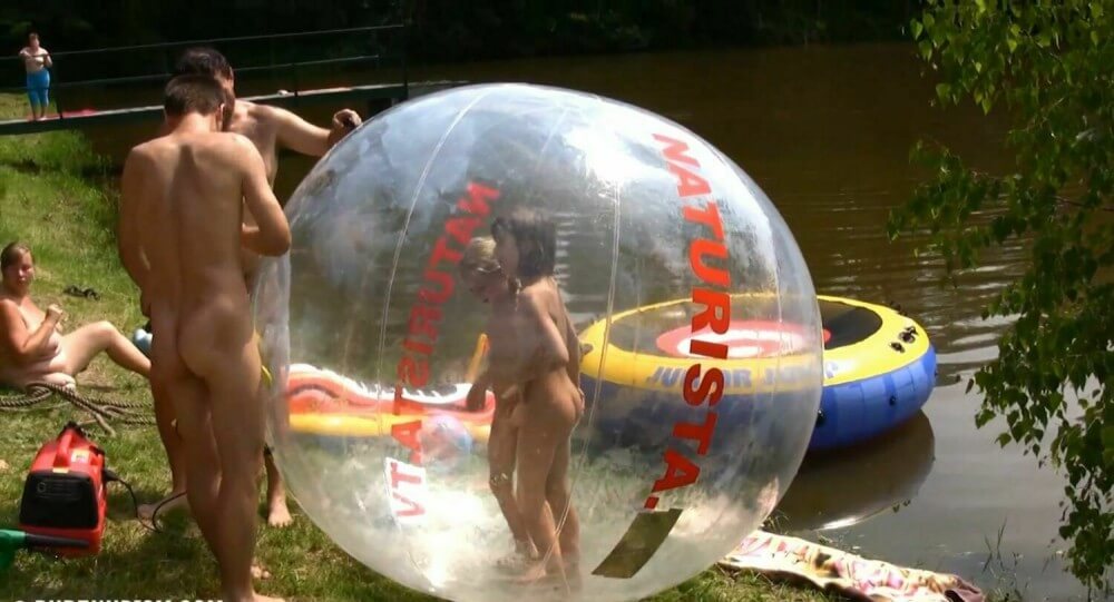 Daytime Family Picnic Full HD - Joy and pleasure are an integral part of the nudist and naturist experience