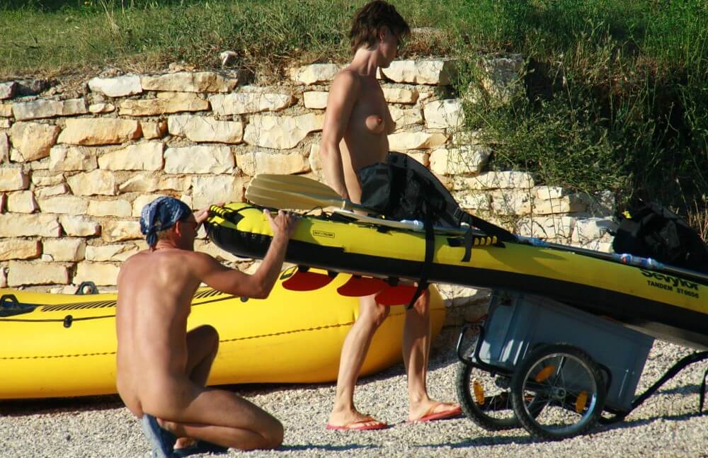 Rafting Team Excursions pics - The nature of nudism provides strength and inspiration