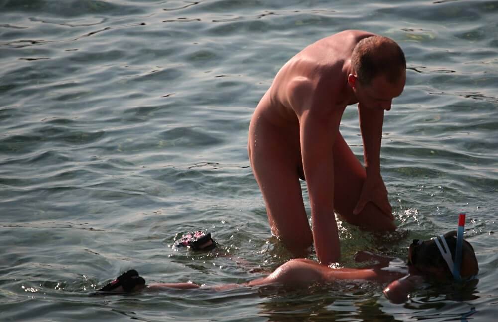 Father Floats His Daughter pics - Nudism and naturism are a path to self-acceptance