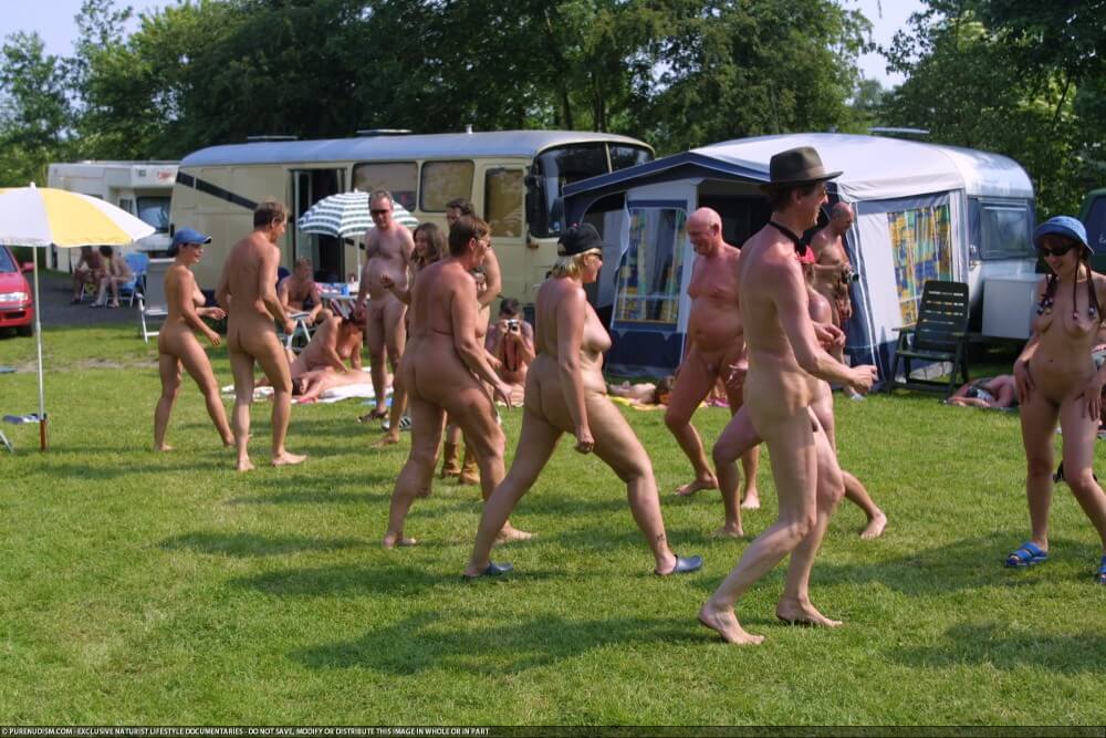 Naturism photo gallery # 53 - Naturism promotes health of mind and body
