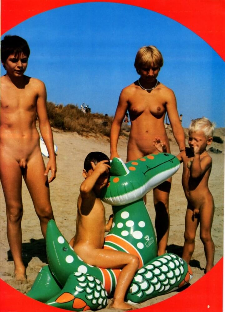 Jung und Frei Nr 15 - Simplicity and naturalness are valued in nudism