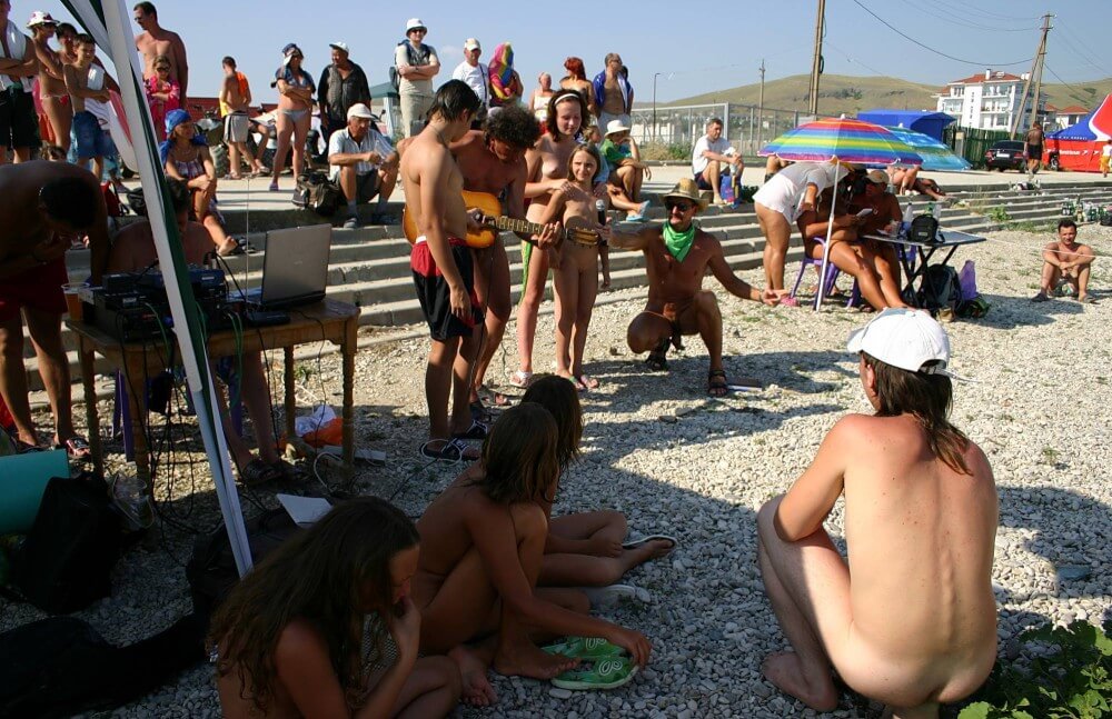 Nude Party By The Steps pics - Unrestricted freedom as the core value of nudism