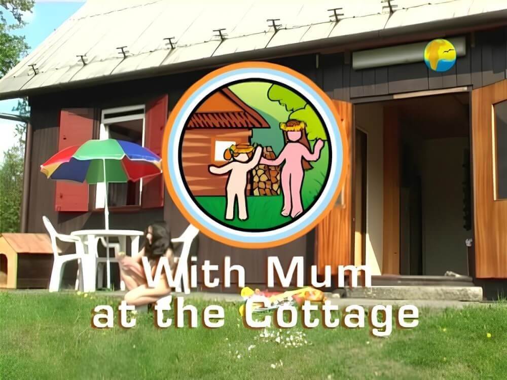 Naturist Freedom: With Mum at the Cottage - The desire to appreciate the beauty of the human body