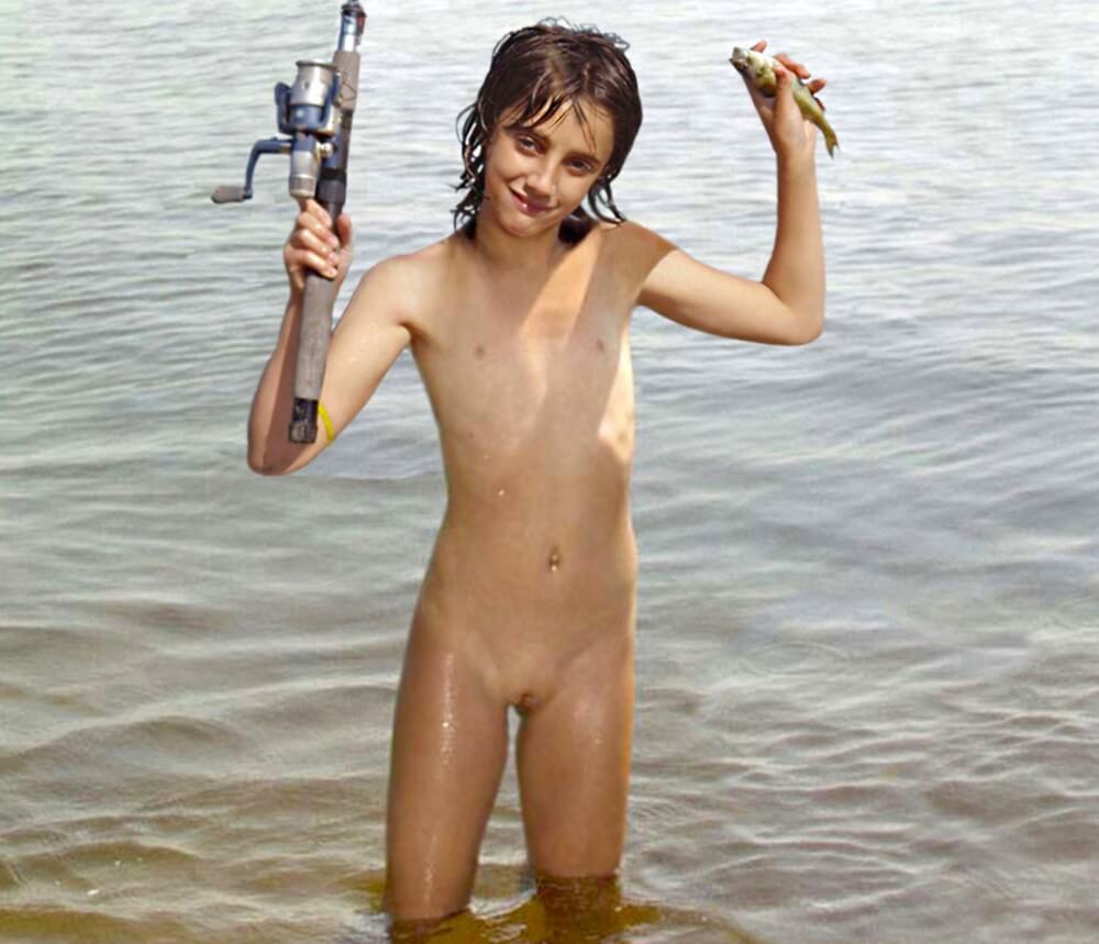 Naturism photo gallery # 42 - A nudist promotes tolerance and respect for others