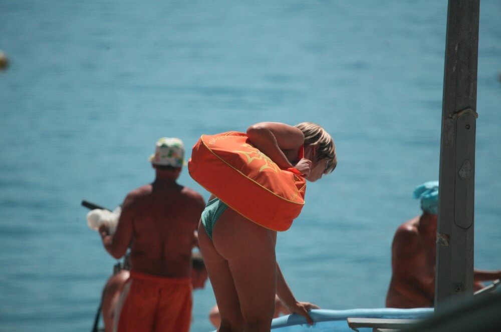 Sunnyside Water Shore pics - Nudity is a natural part of life for some people on the planet
