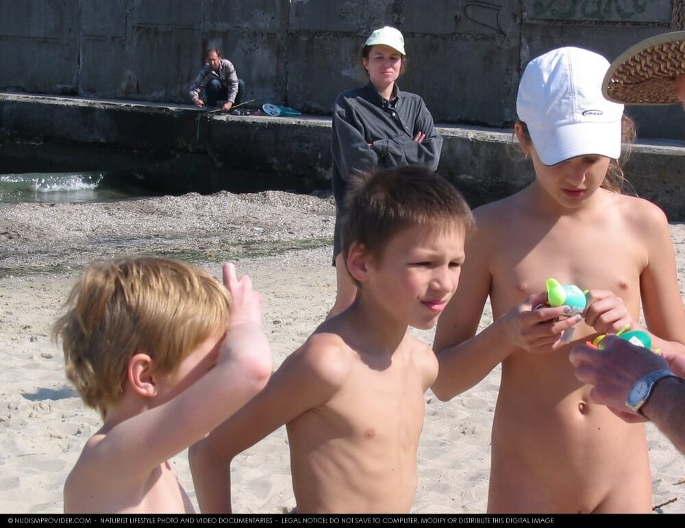 Premium Content # 28 - People come together in unity with nature to take off their clothes