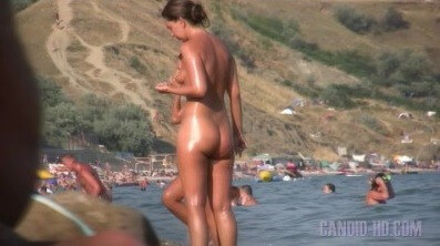 Candid HD Beach adventures Full HD - The desire to be closer to nature and without clothes