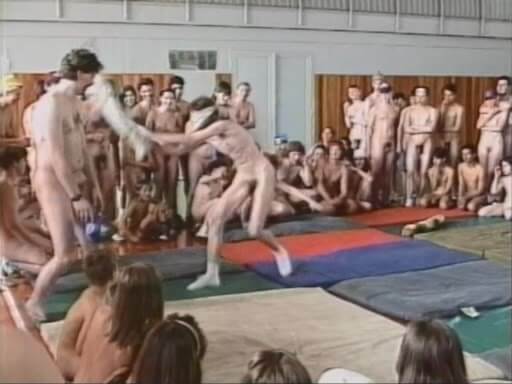 Helios Natura: Come and Play - Most nudists are motivated solely by a sense of comfort