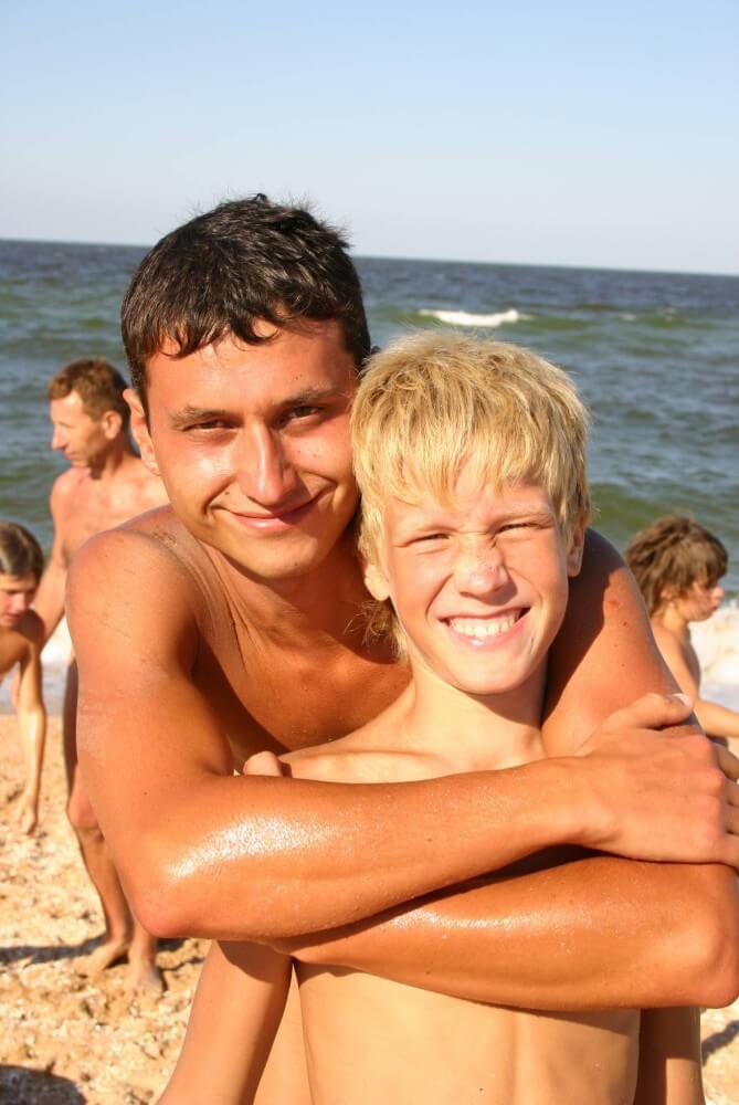 Naturist Group Pictures - Nudism has an ancient history