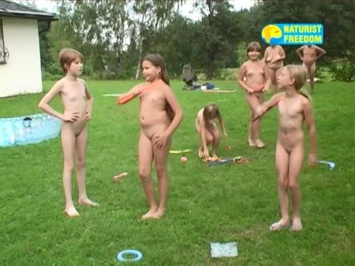 Naturist Freedom: Green Mountain - A nude person strives for inner harmony and peace of mind